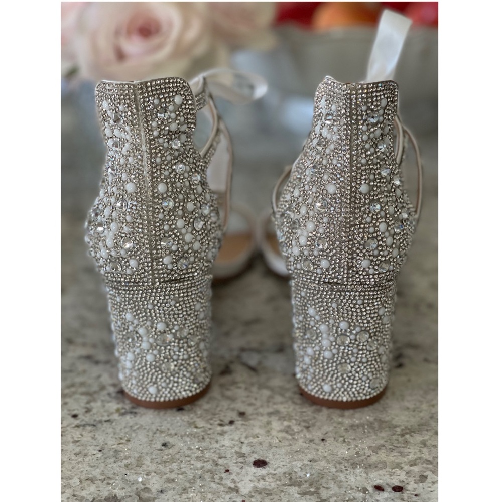 BNWT Kate Whitcomb “Lola” Ivory Block Heel Bridal Shoes - Picture 5 of 9